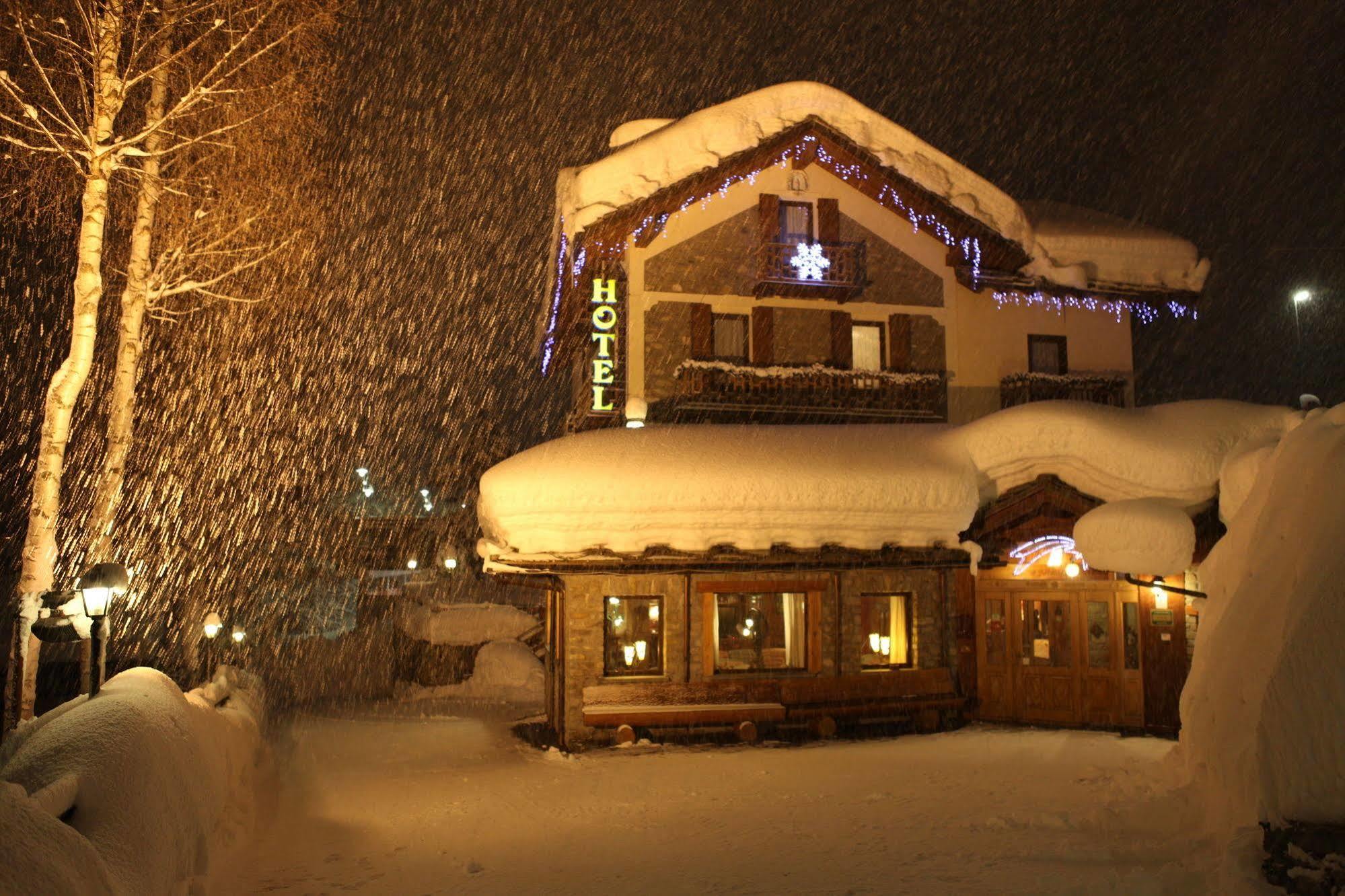 Hotel Stella Del Nord Курмайор Екстер'єр фото